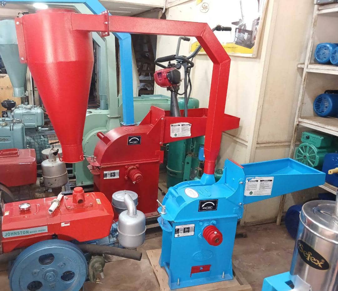 MILLING MACHINE